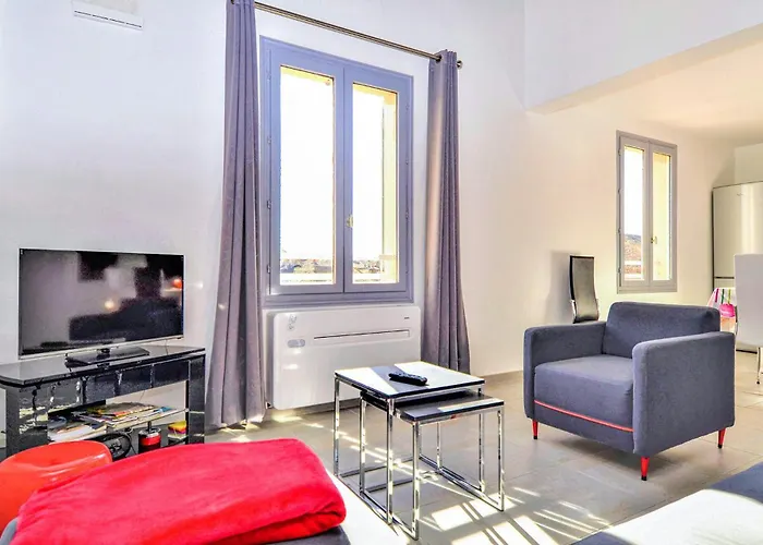 3 Bedroom Lovely In *