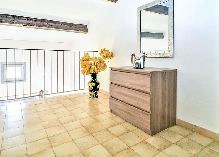 3 Bedroom Lovely In Uzès